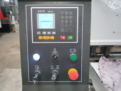 Plegadora Workmac 125  ton x 3200 mm (6 MM) – 6