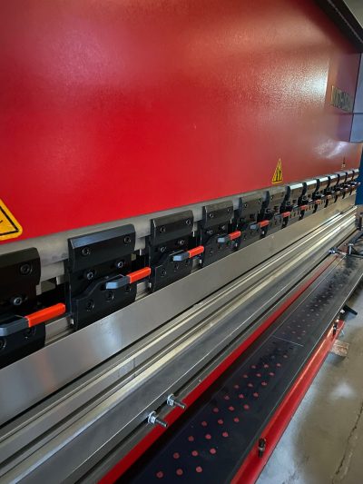 Plegadora Workmac 125  ton x 3200 mm (6 MM) – 3